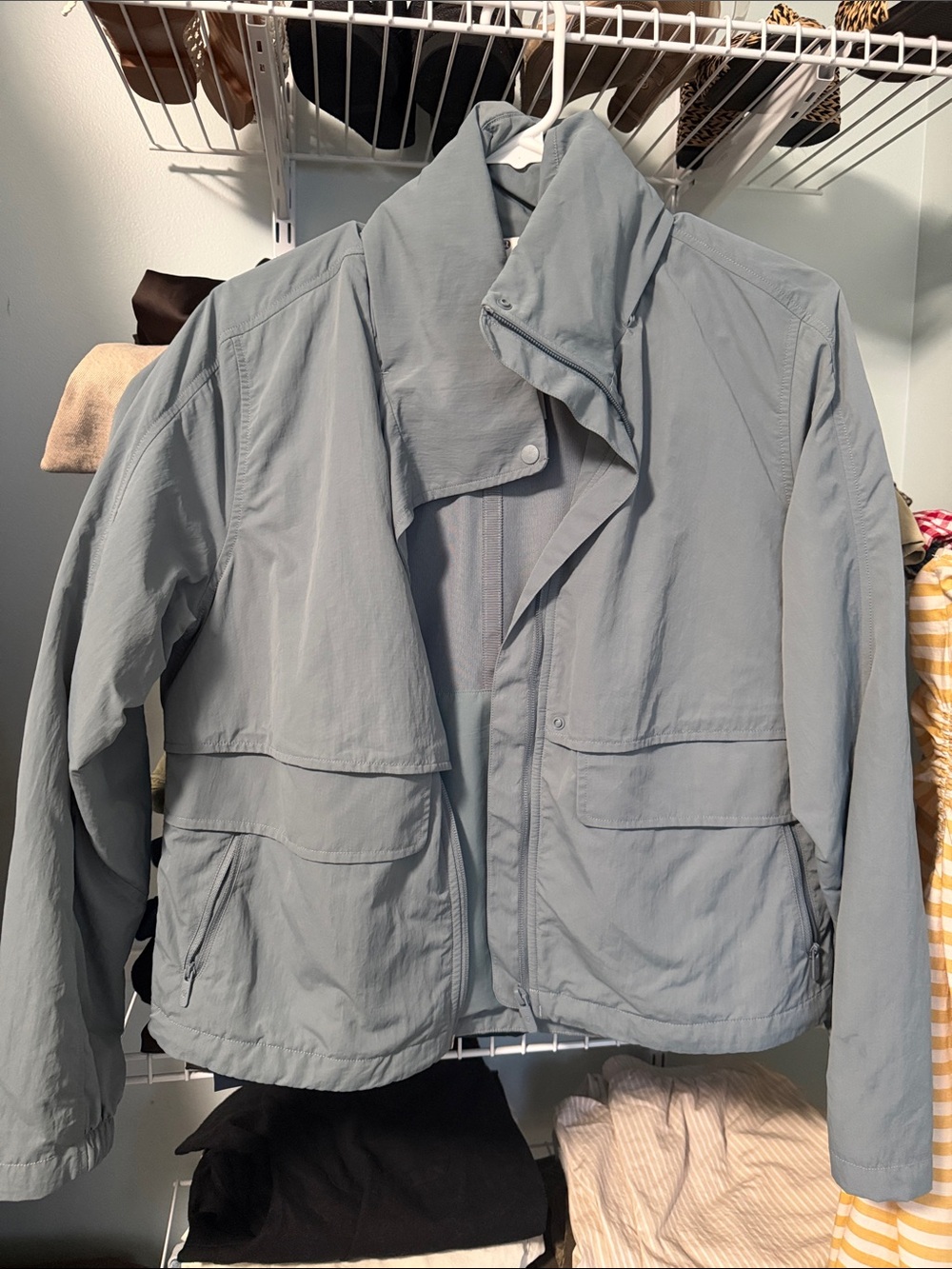 lululemon athletica Belgium blue always effortless  jacket